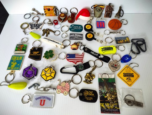 Lot assorted keychains - lot,